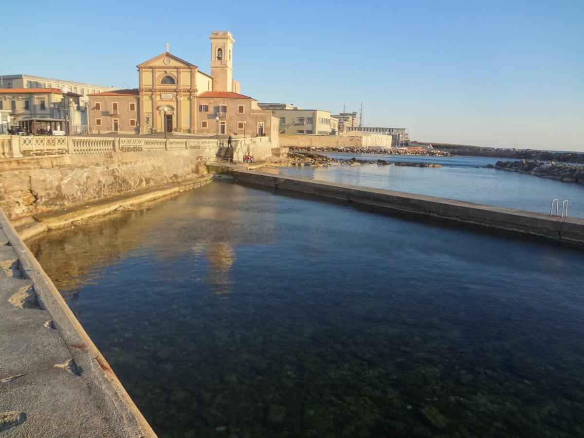 Accademia Apartment Livorno Exterior photo